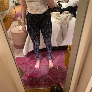 Lululemoj ankle length leggings patterned